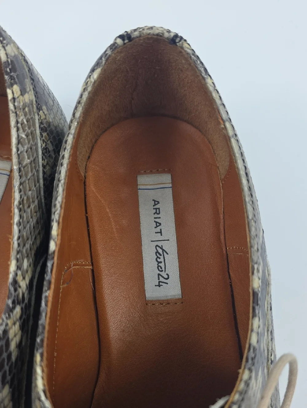 Two24 By Ariat Austen Snakeskin Women's Oxford Shoes‎ Size 8